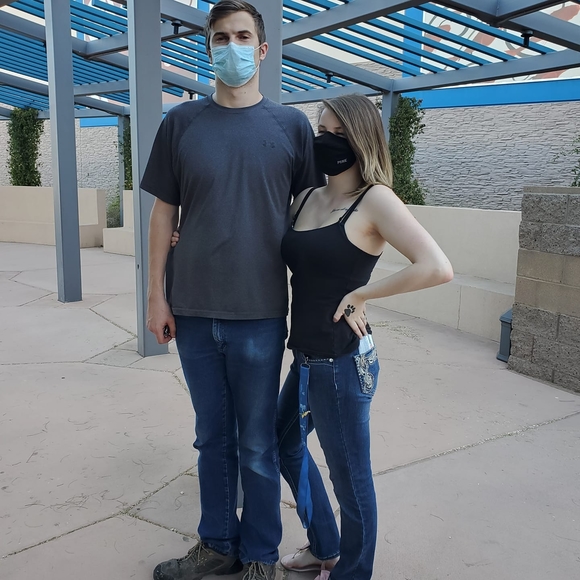 Meet your Posher, Jessica - Picture 1 of 1